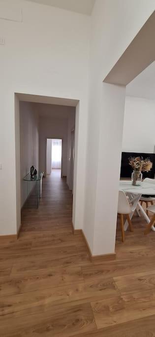 Faby & Fra Apartments Livorno Bagian luar foto