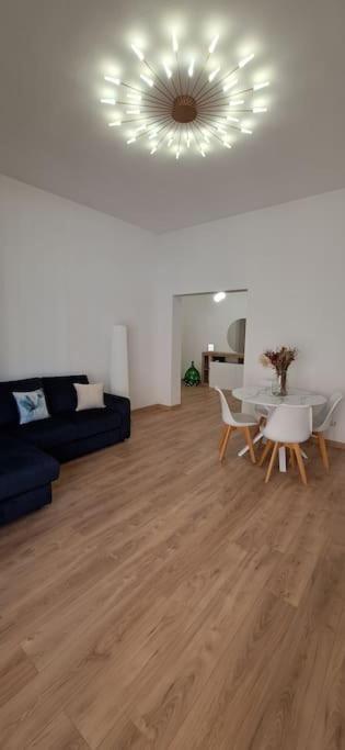Faby & Fra Apartments Livorno Bagian luar foto